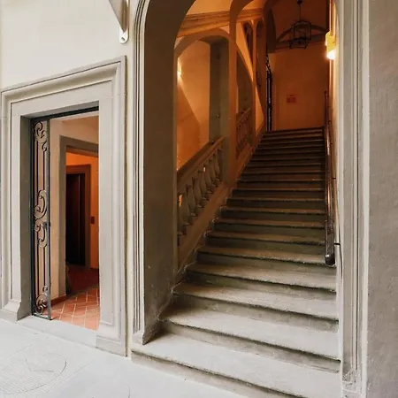 Albizi Botticelli 204 Florence